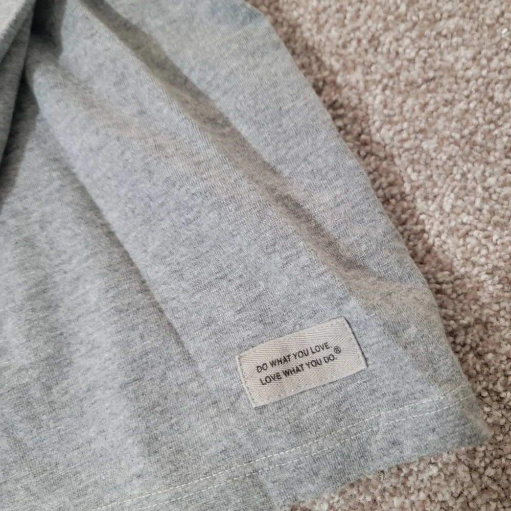 Life IS Good Long Sleeve Large - Picture 4 of 6